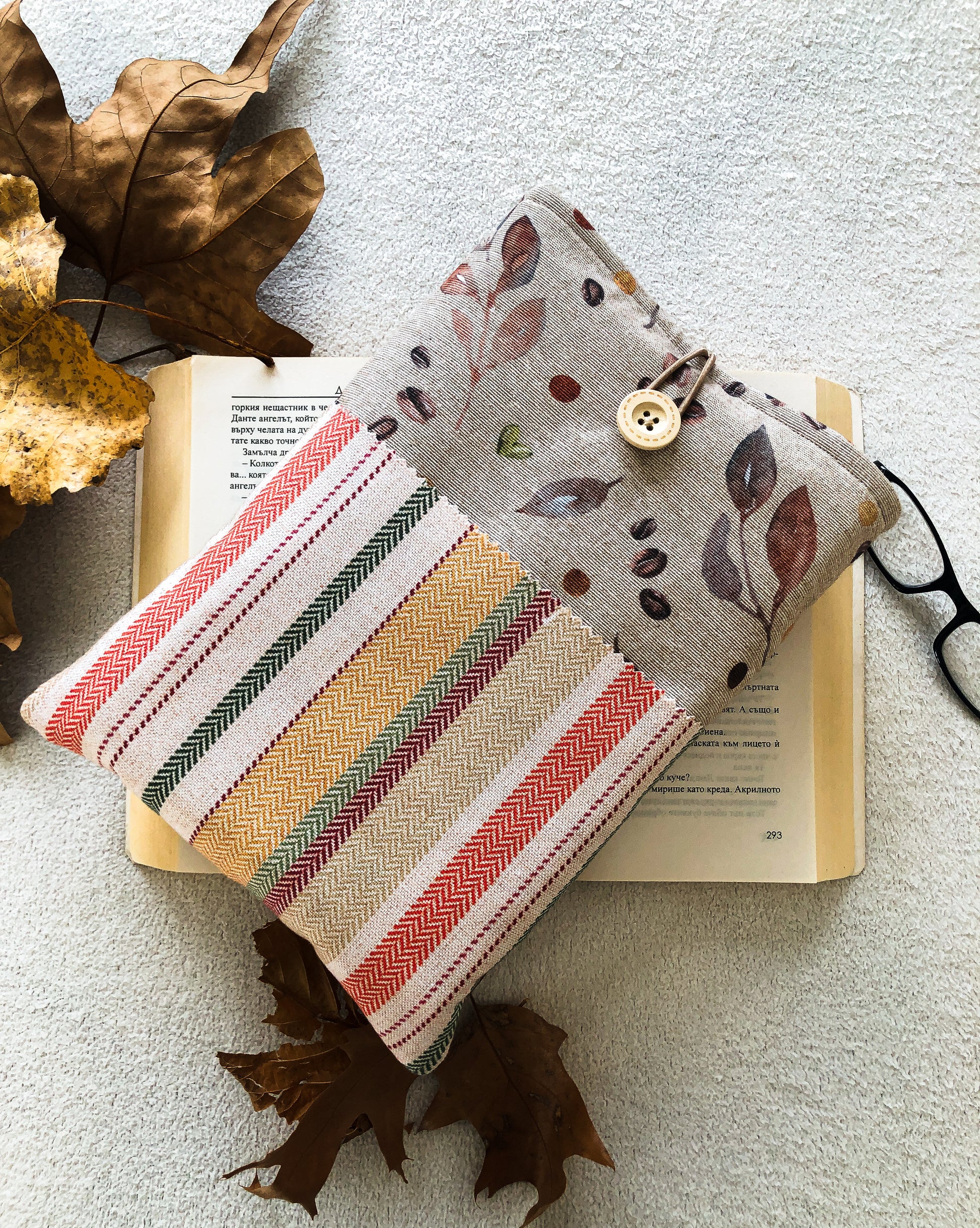 Autumn Leaves Book Pouch, Front Side