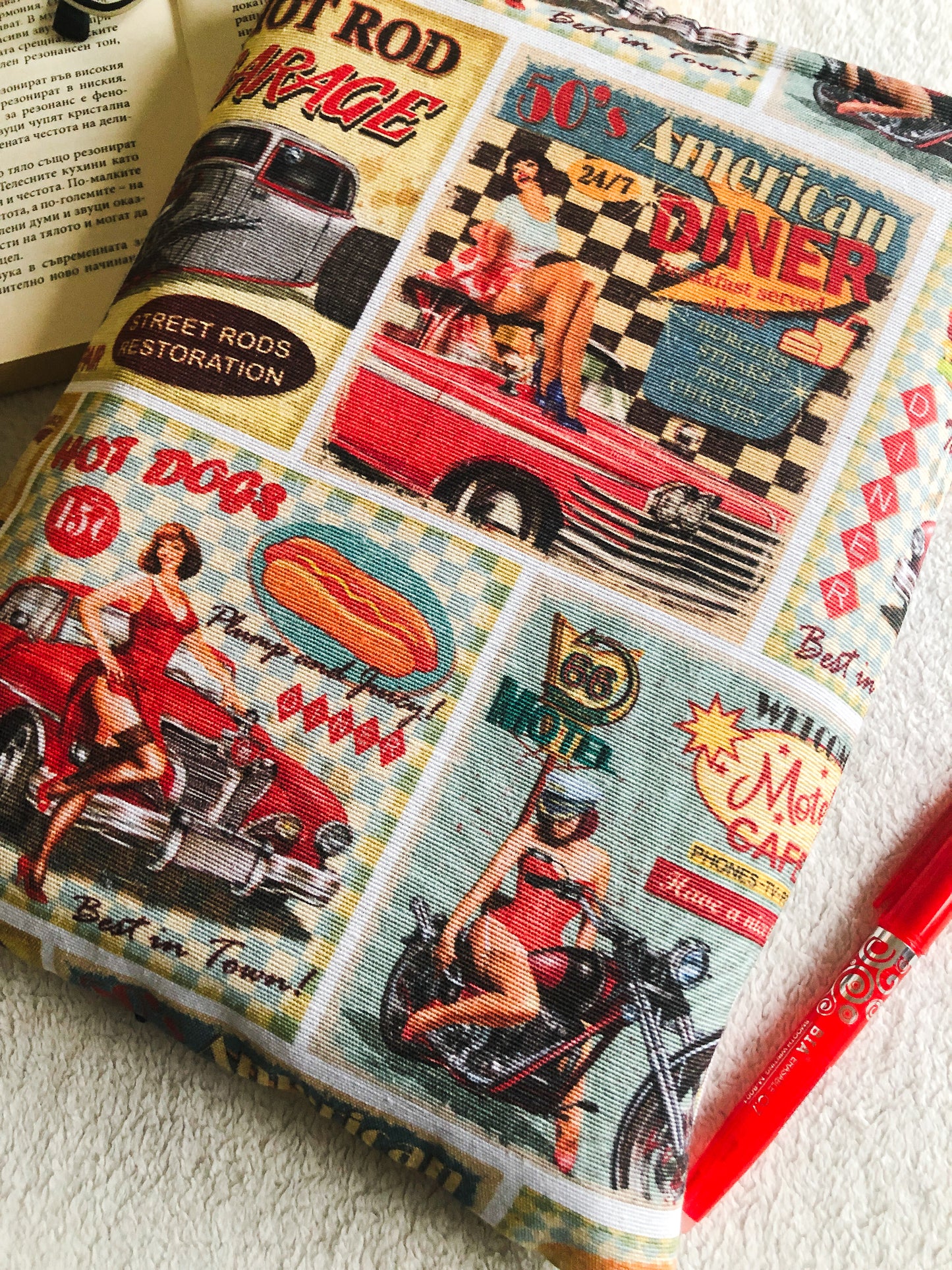 Retro USA Book Pouch, Detail