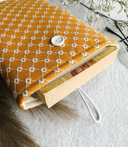 Honey Comb Book Pouch, Closer Upside Down