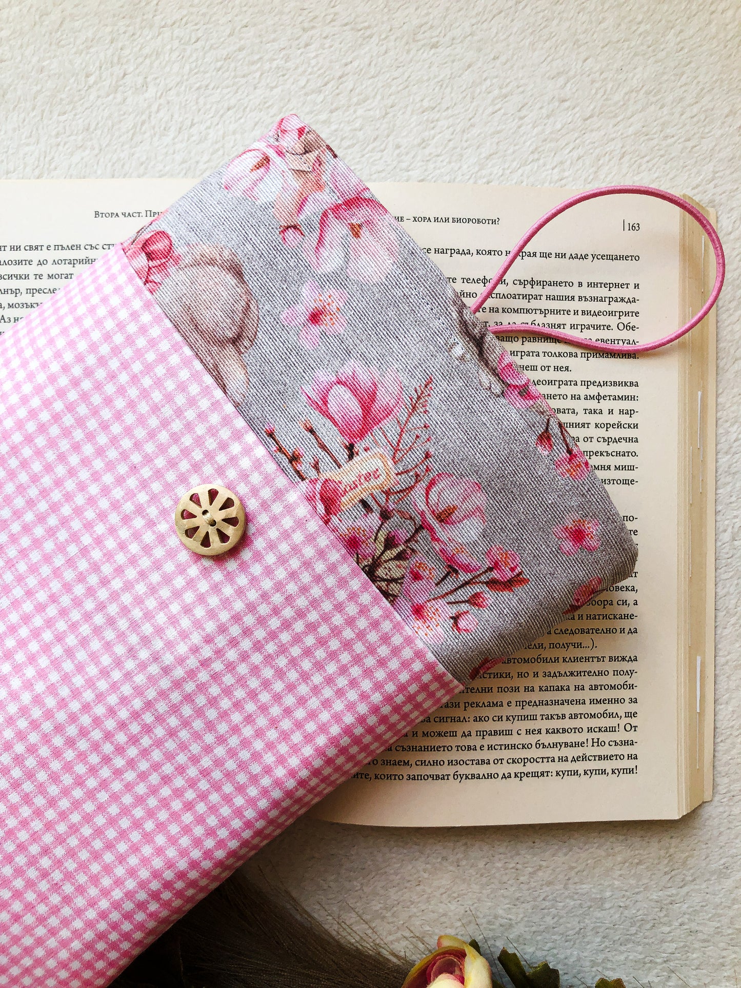 Easter Bunnies Book Pouch, Close Up 