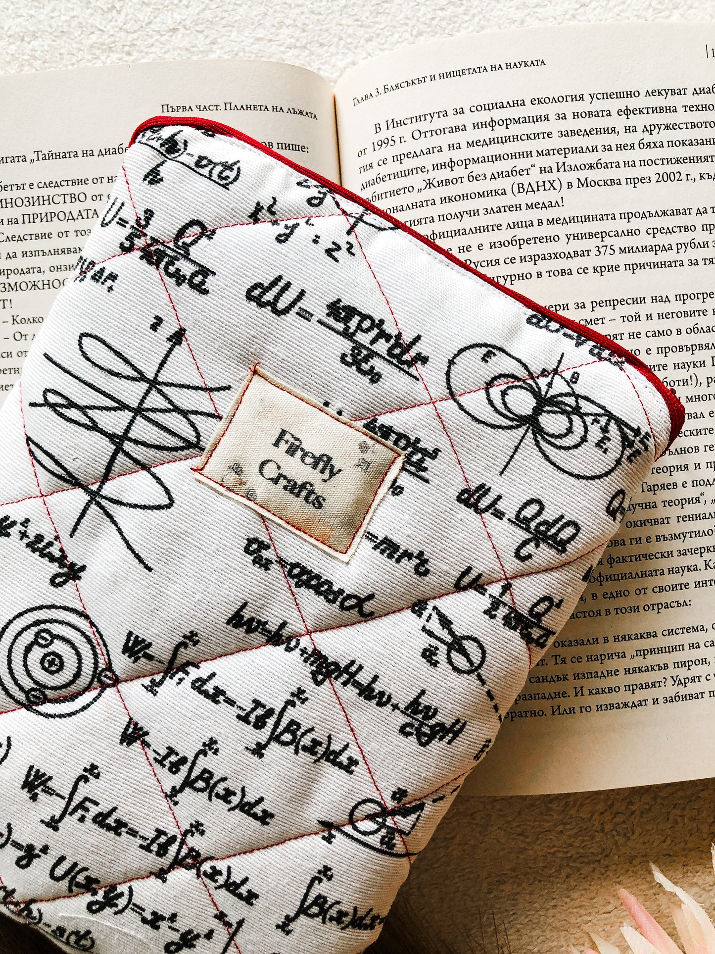 Math Kindle Pouch, Detail