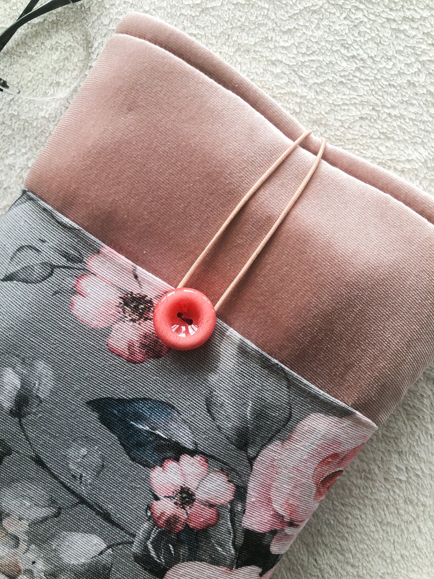 Floral Pink Velvet Book Pouch, Closer Front side