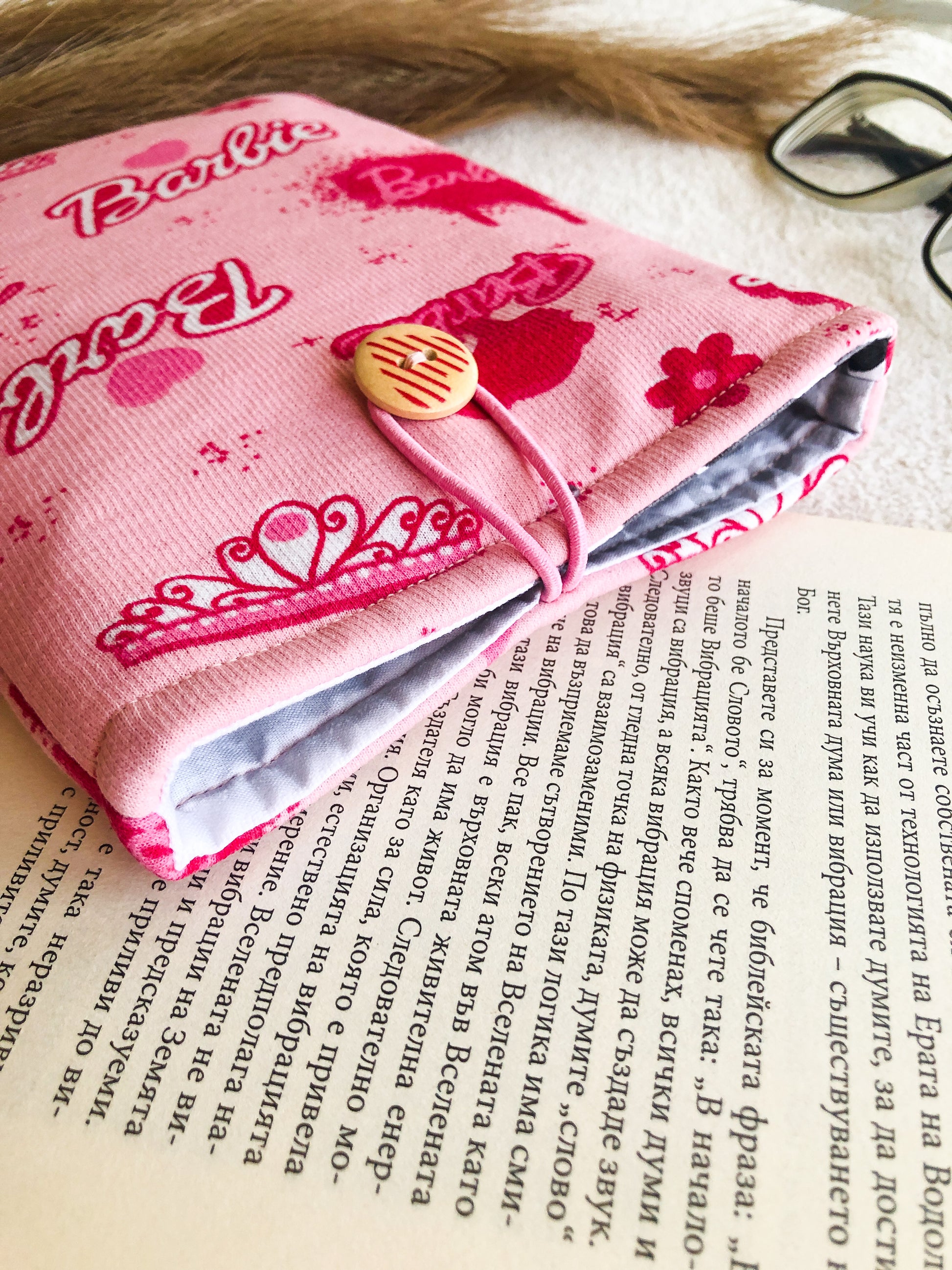 Pink Girl Kindle Sleeve, From Above