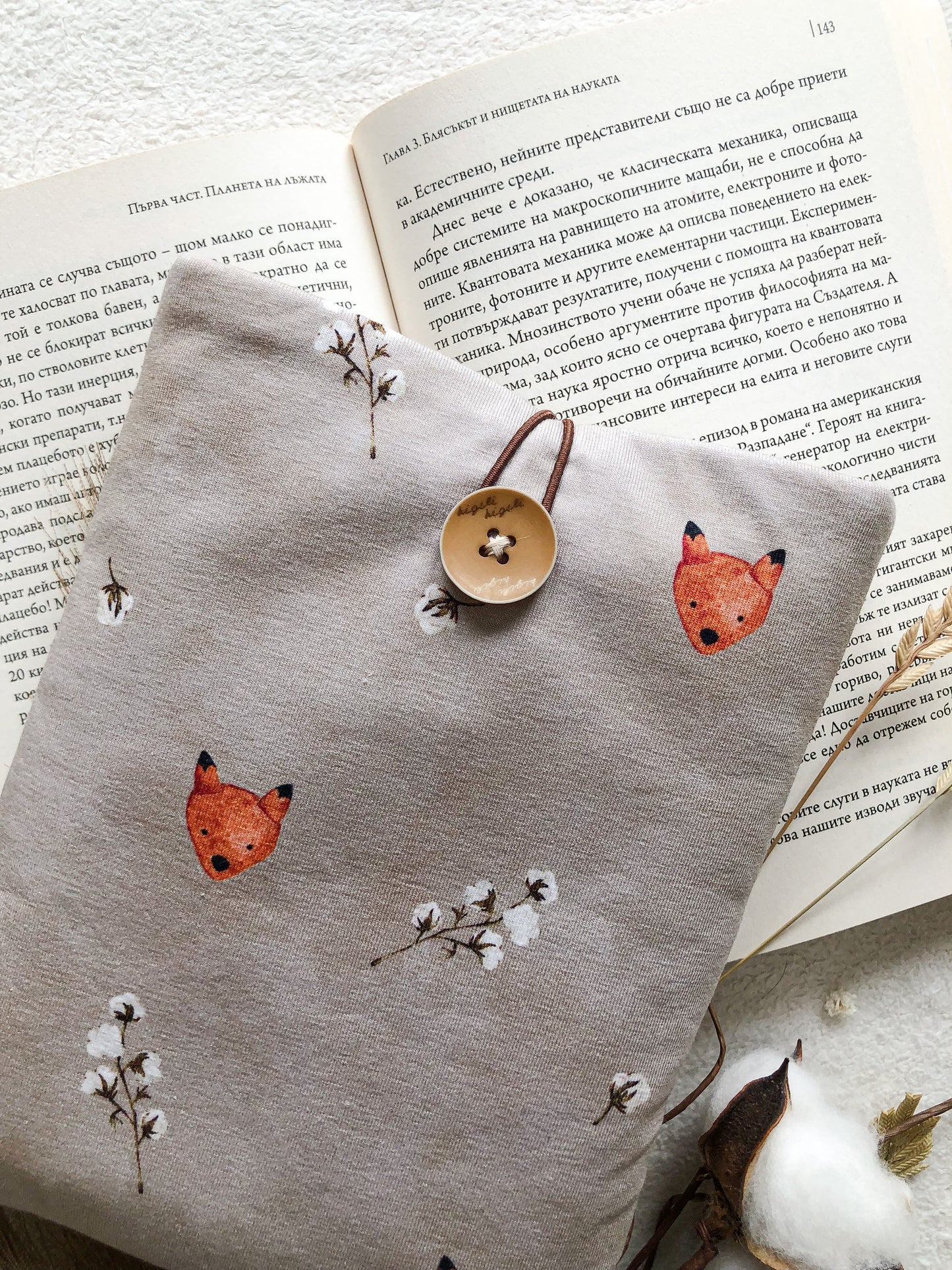 Fox Kindle Sleeve, Front Side Close Up