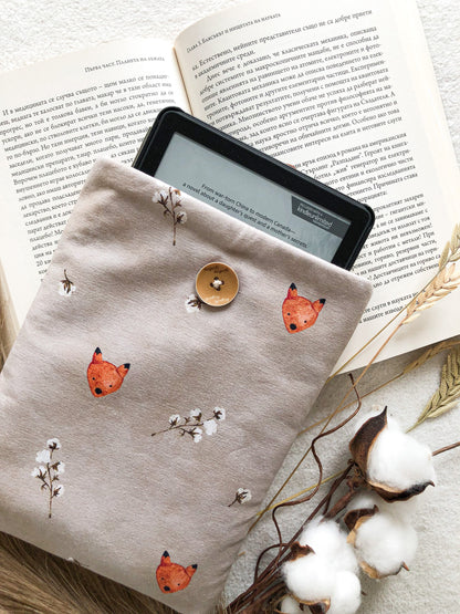 Fox Kindle Sleeve, Closer View