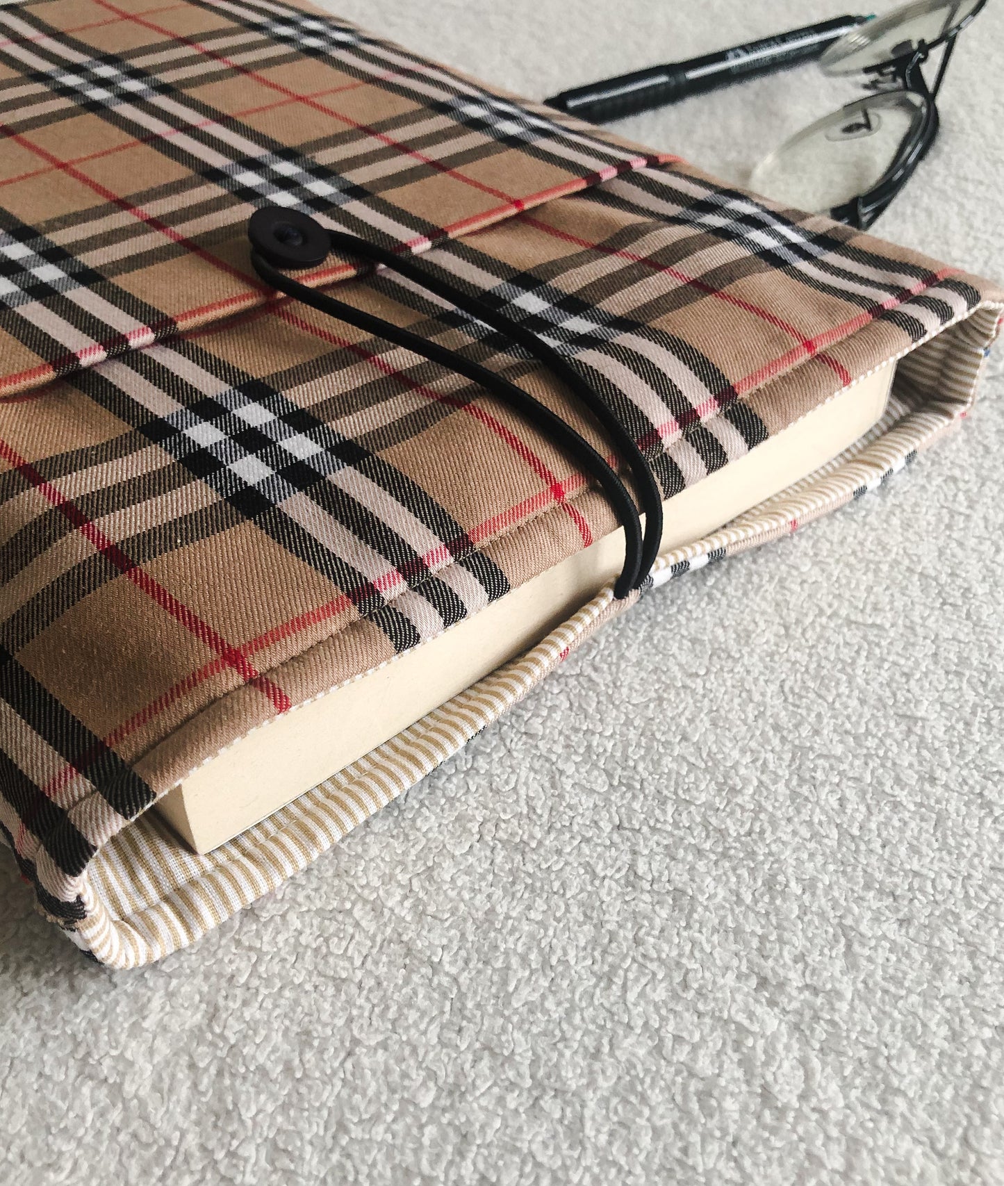 Beige Plaid Book Pouch, Upside Down Closer Look