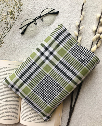 Green Plaid Book Pouch, Back Side