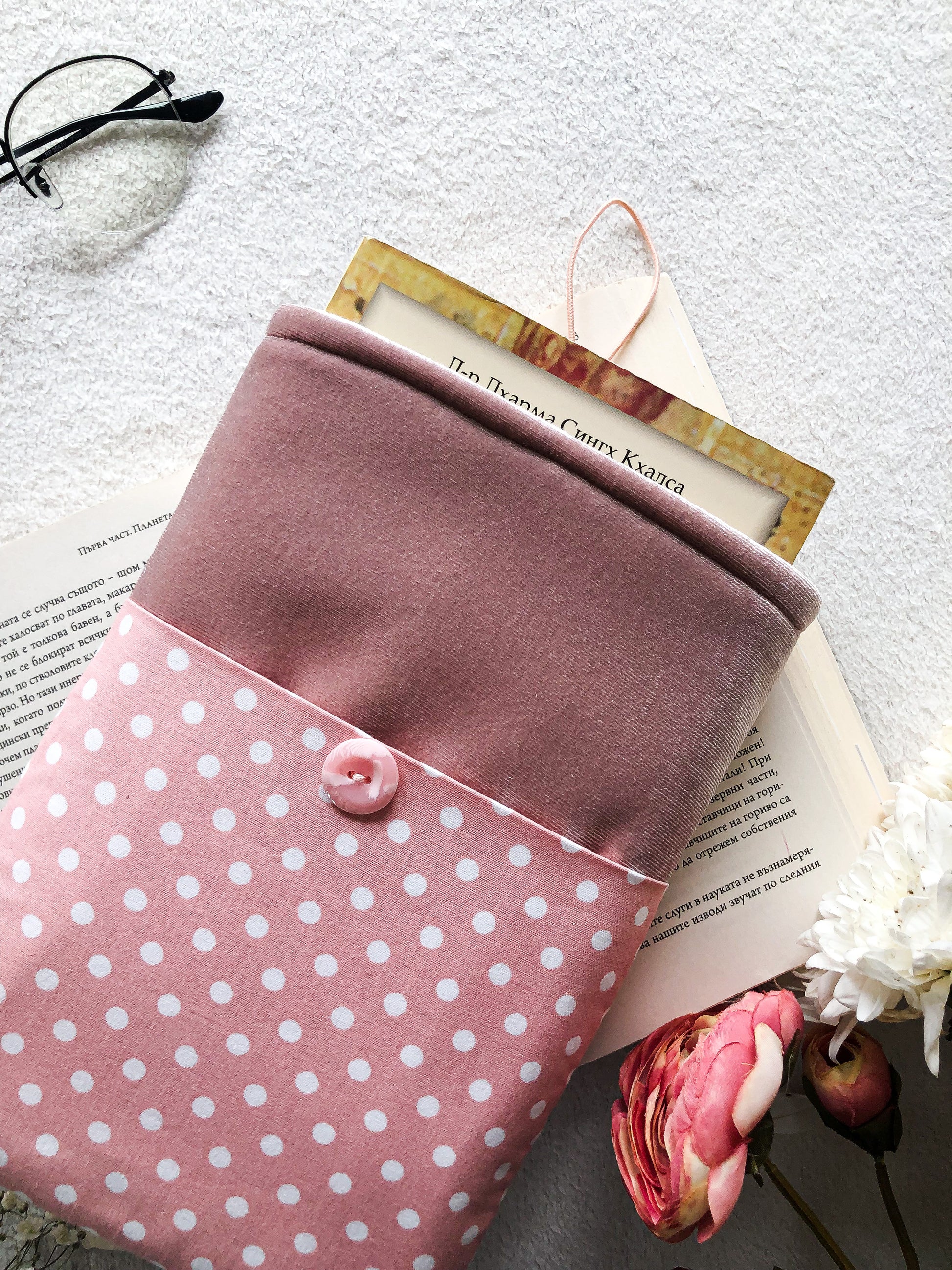 Pink Velvet Book Pouch, From above