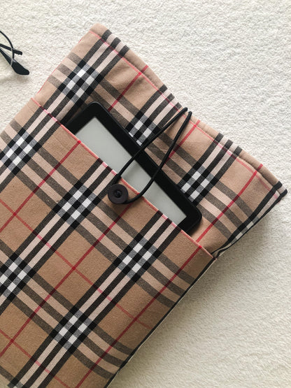 Beige Plaid Book Pouch with pocket for Kindle, Close Up